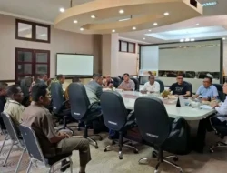 rapat wabup alor