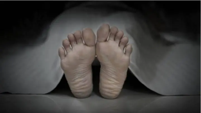 perempuan meninggal